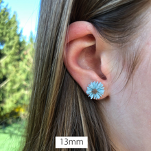 Load image into Gallery viewer, Model wearing 13mm mint daisy earrings
