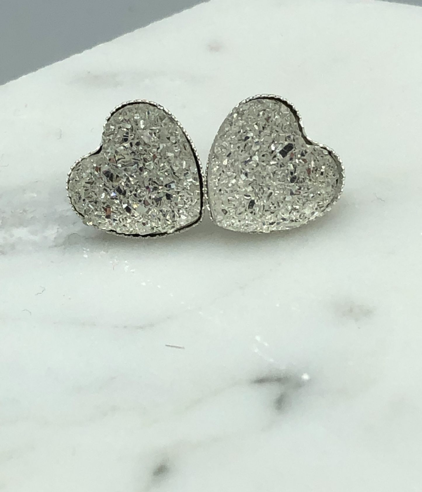xoxo valentine heart earrings - clear