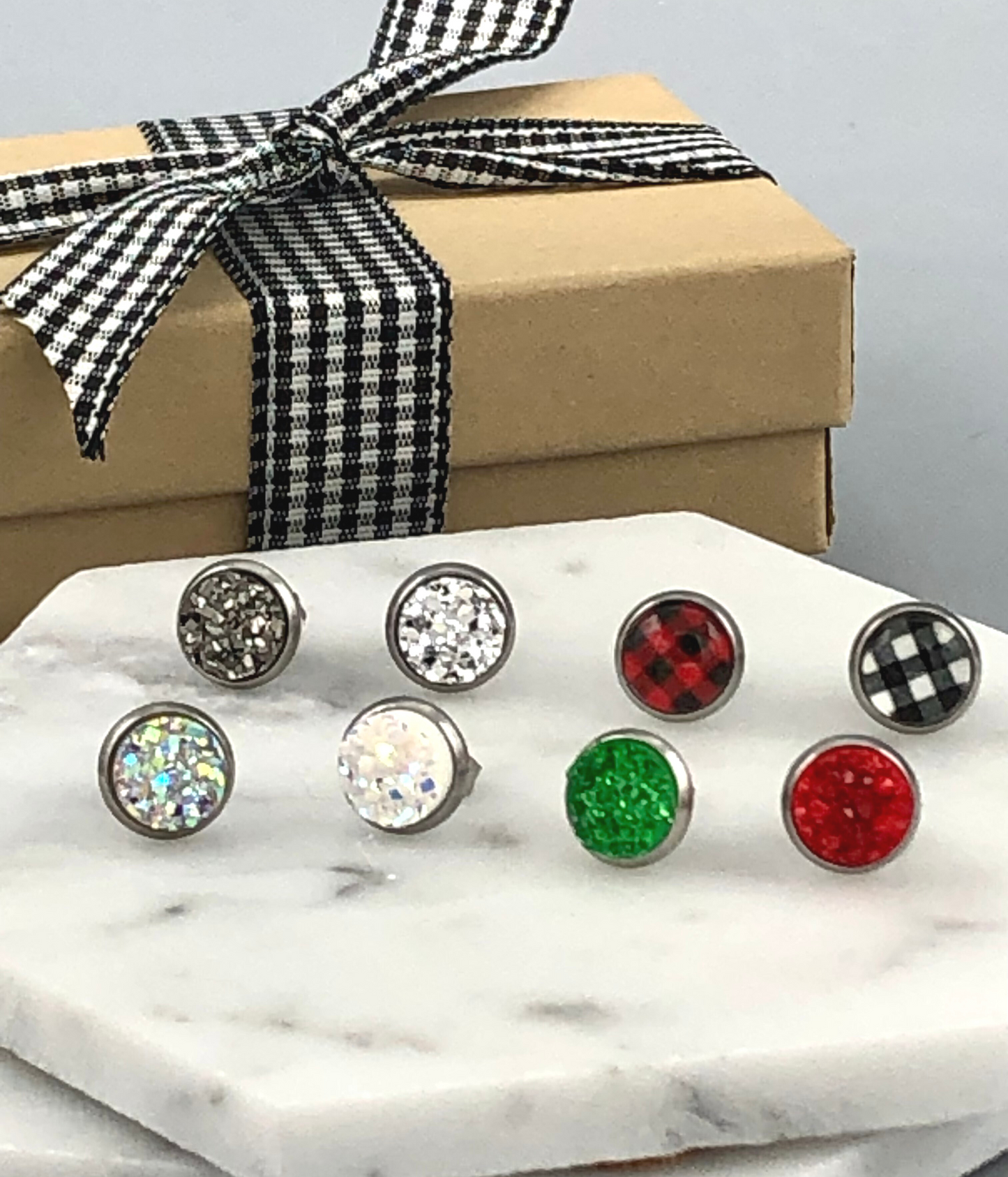 Farmhouse Christmas Earrings: Peace Love Joy