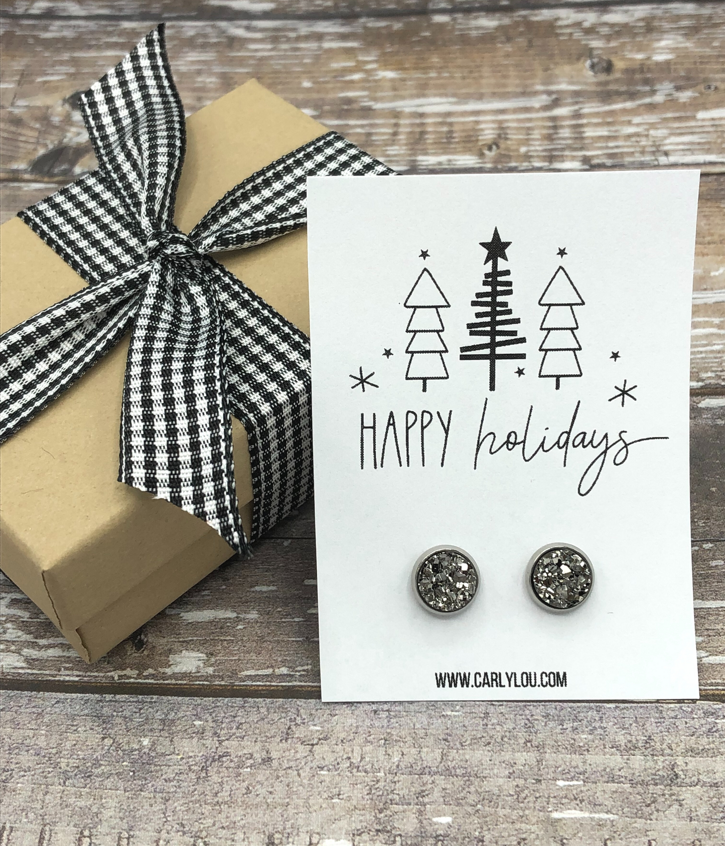 Farmhouse Christmas Earrings: Happy Holidays